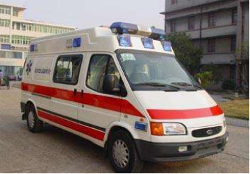 修武县救护车租赁